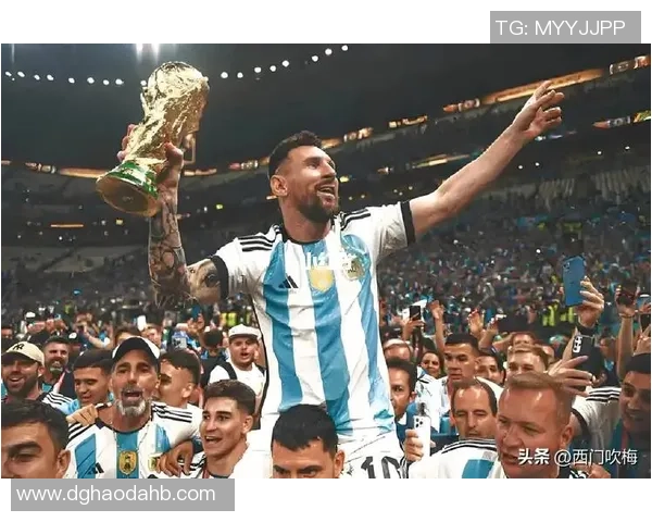 足球巨星梅西的艺术之旅：用画笔描绘梦想与激情