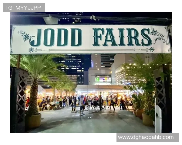 足球明星夜市探秘与美食之旅揭秘谁是这位球场巨星